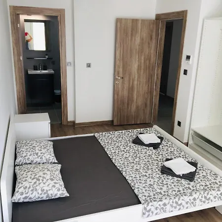 Aparthotel Mdm Sky 4*